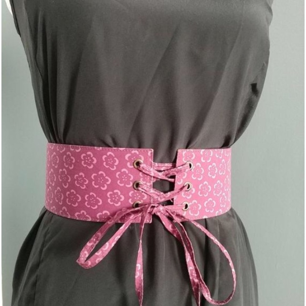 Marc Jacobs 2.75” wide corset purple floral belt